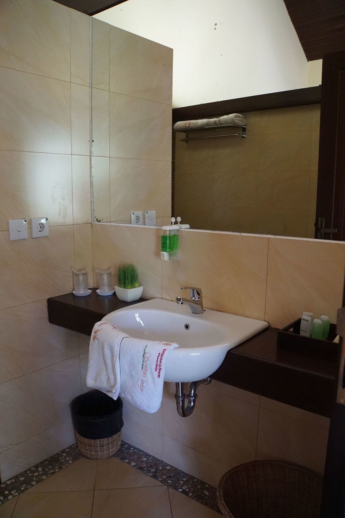 Samboja Lodge 巴厘巴板 外观 照片
