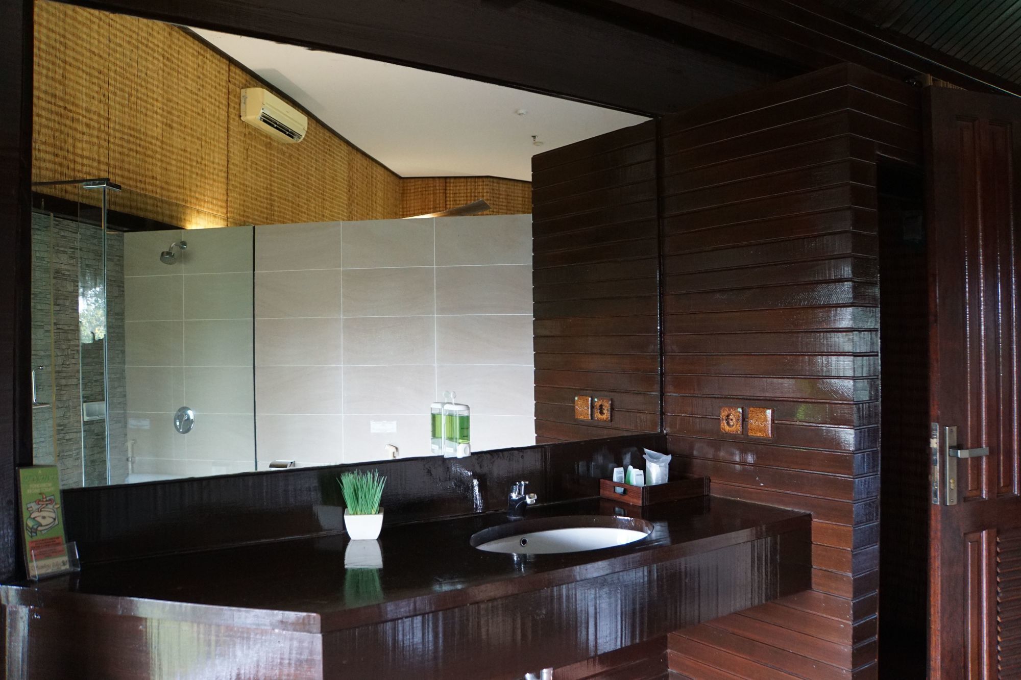Samboja Lodge 巴厘巴板 外观 照片